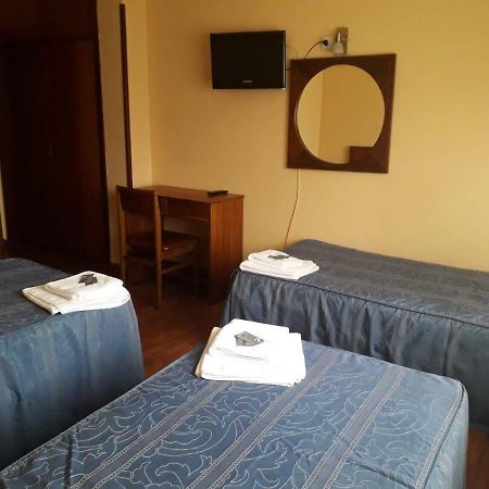 Hostal Ezequiel Лос-Аркос Екстер'єр фото