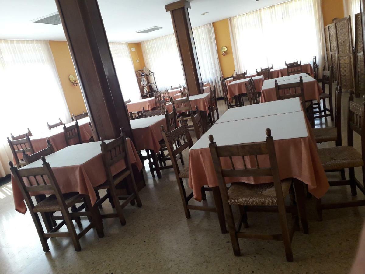 Hostal Ezequiel Лос-Аркос Екстер'єр фото