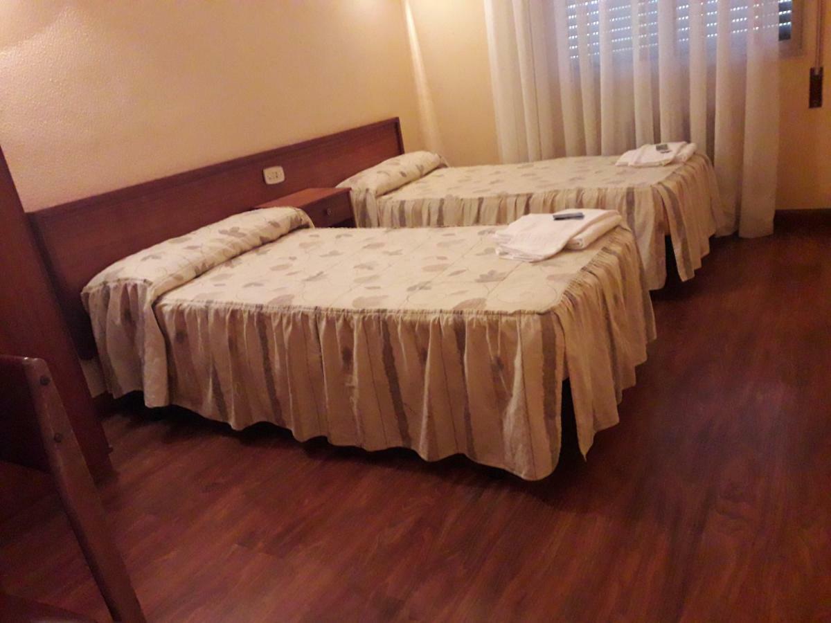 Hostal Ezequiel Лос-Аркос Екстер'єр фото